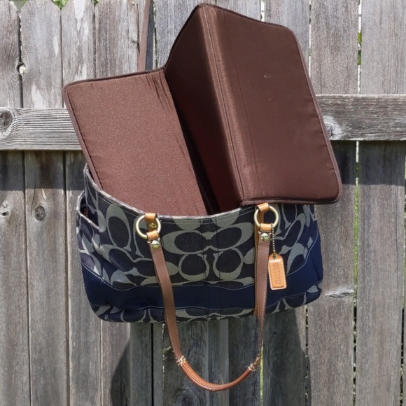 Coach diaper bag - Picture 3 of 7